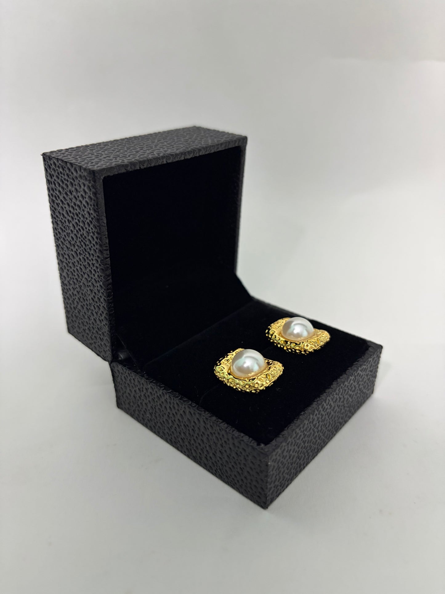 Royal Relic Earings
