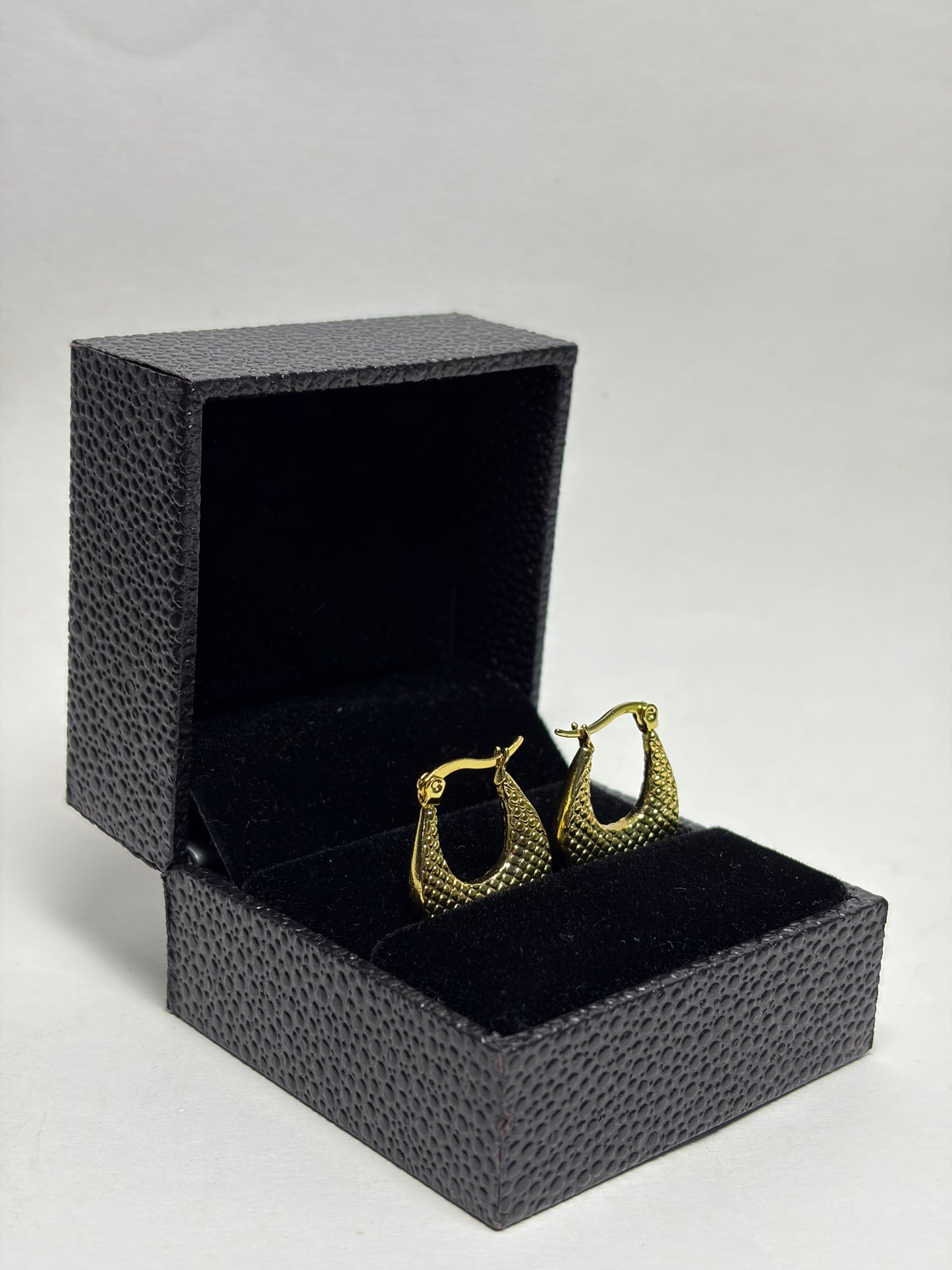 Elysian hoops