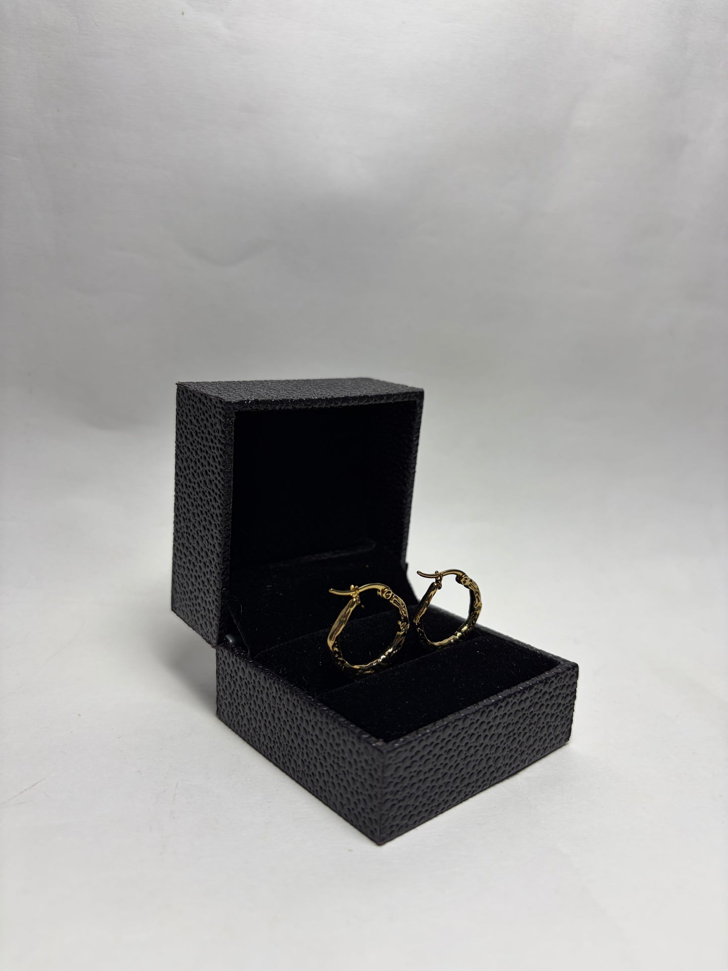 Distortion Hoops